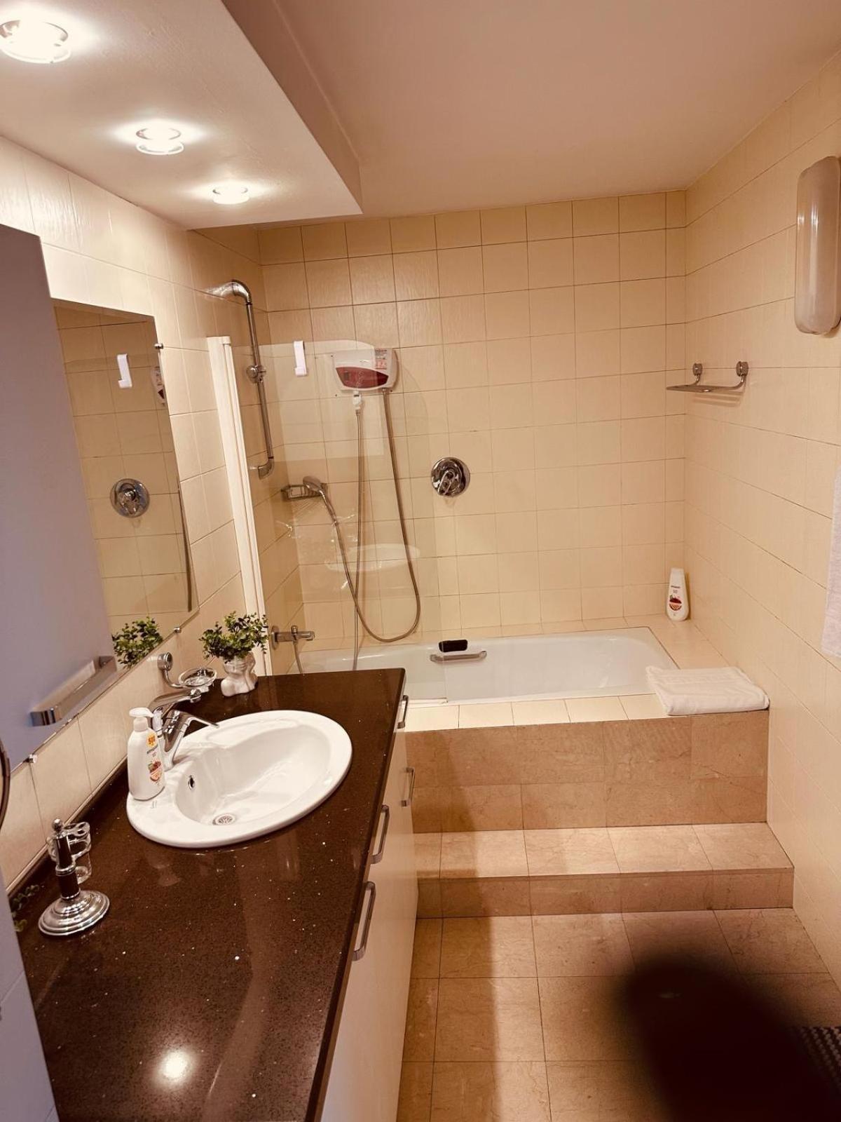 Top Home Residence Unirii Center Bukarest Eksteriør billede